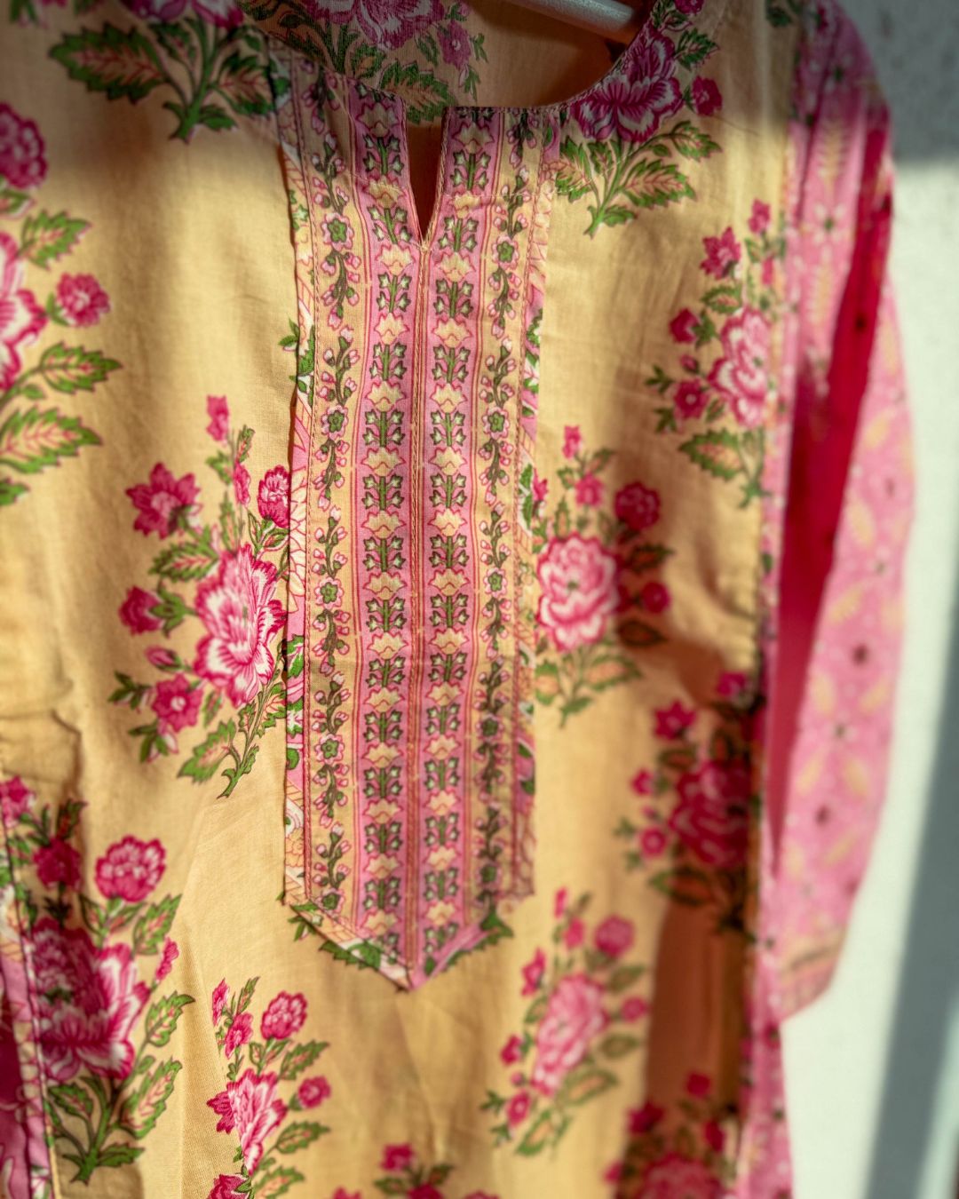 Bagh Noir Kurti