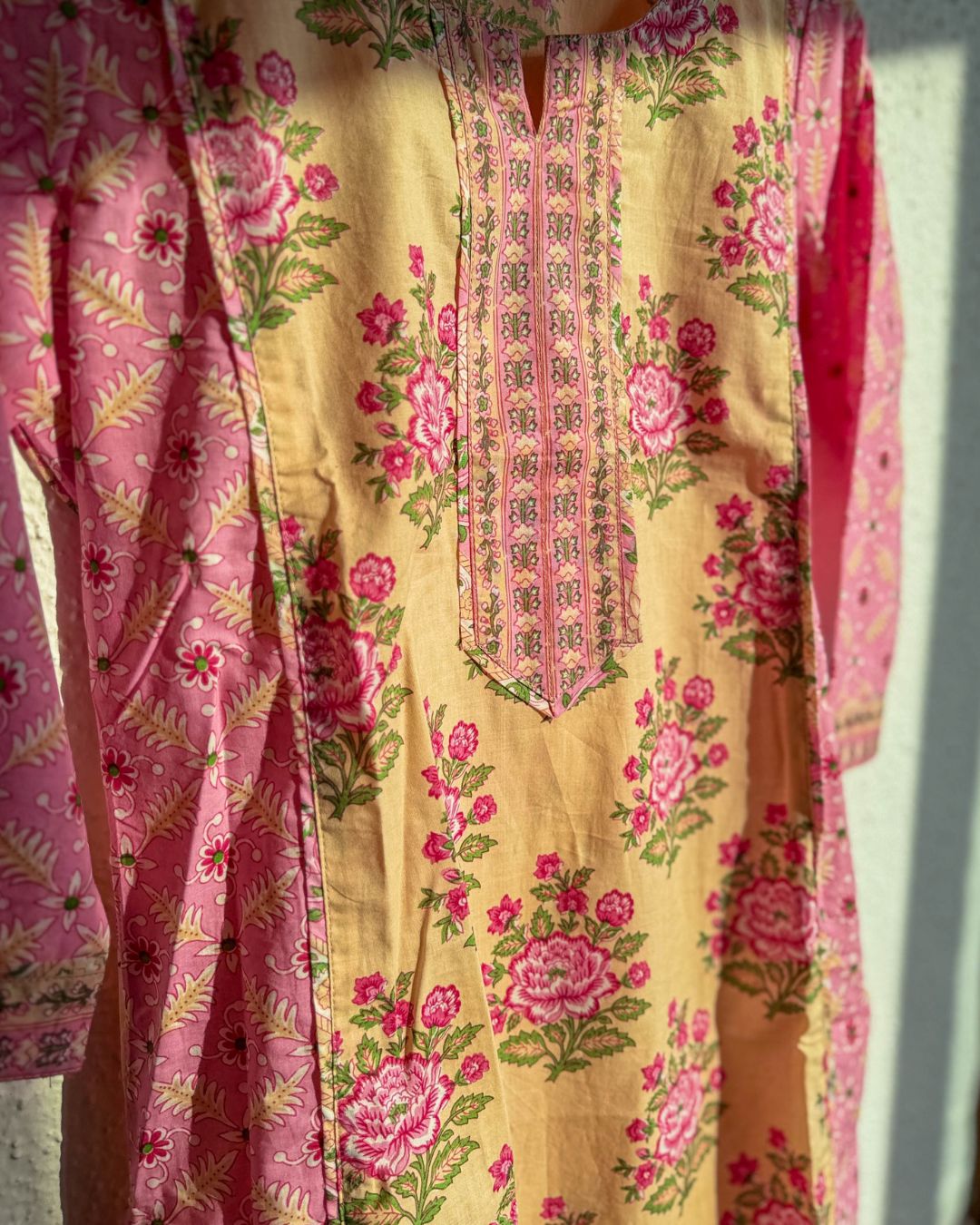 Bagh Noir Kurti