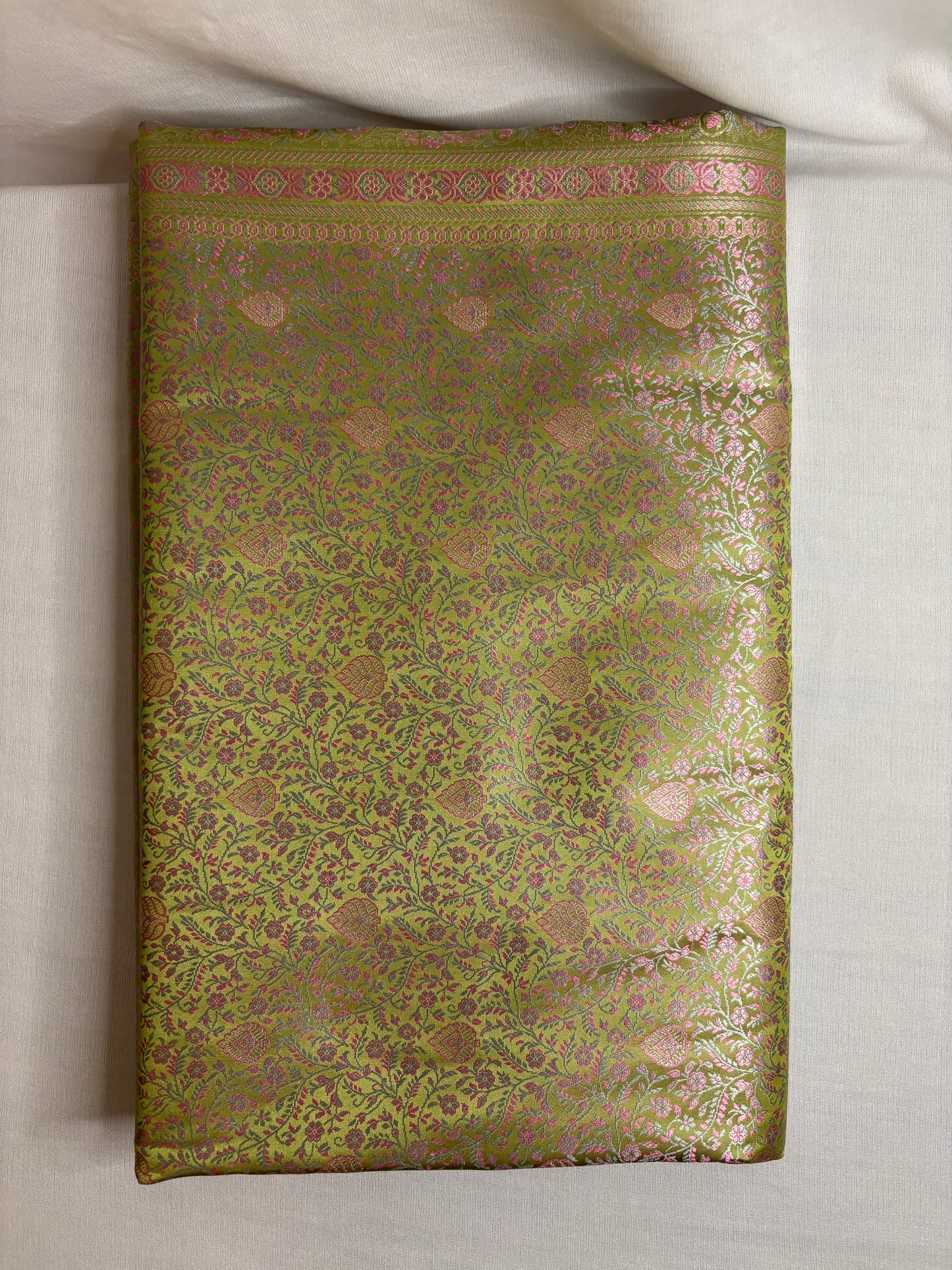 Green - Pink Soft Satin Silk Tanchoi Jamawar Banarasi Handloom Saree