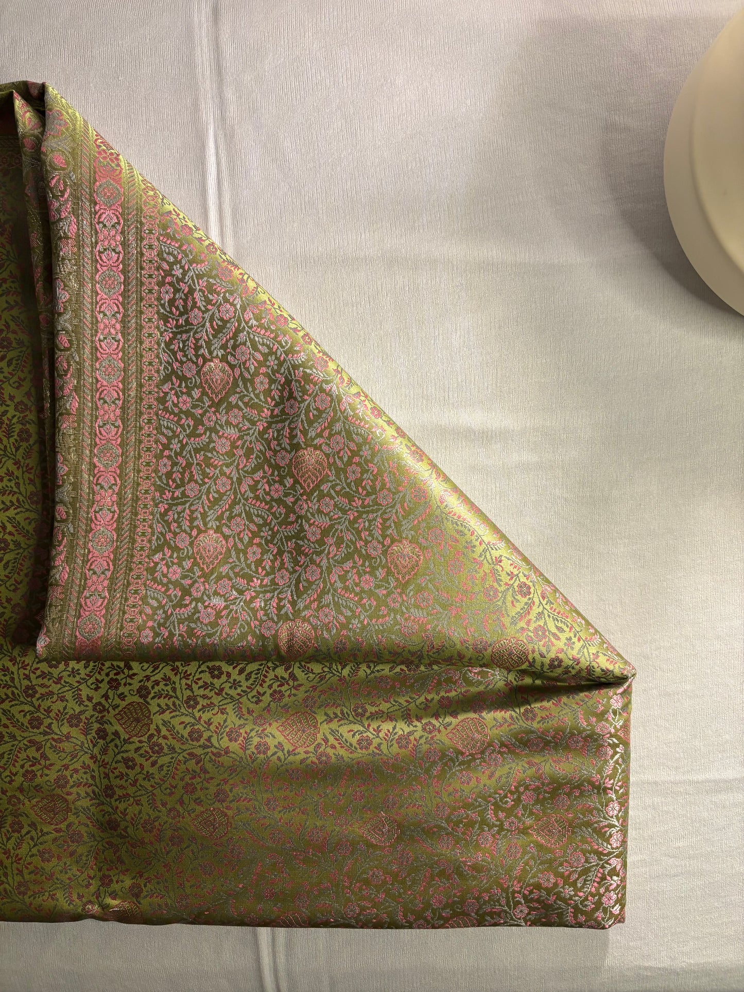 Green - Pink Soft Satin Silk Tanchoi Jamawar Banarasi Handloom Saree