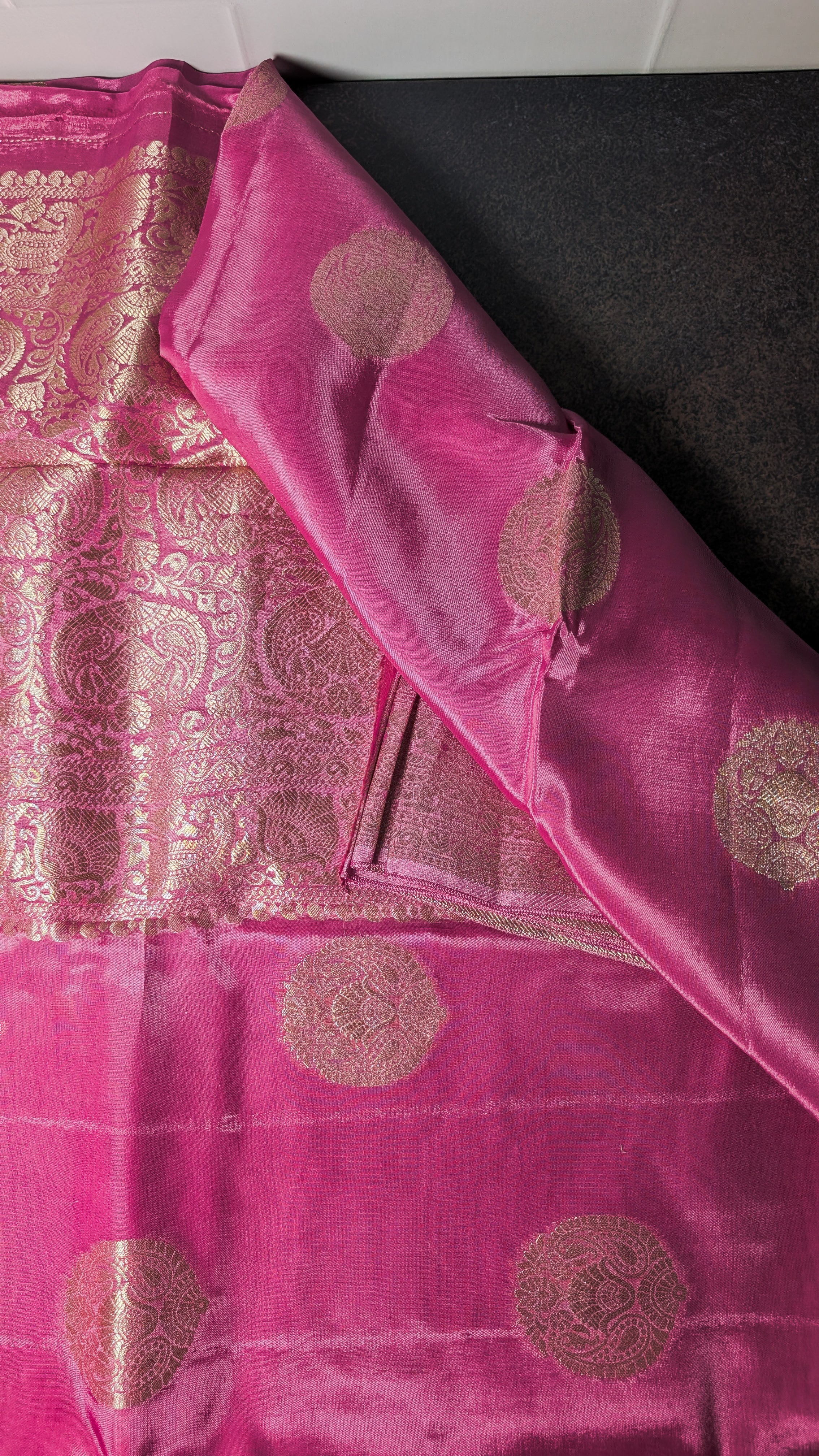 Candy Rose Banarasi Moonga Tissue Saree